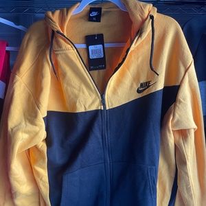 Nike Zip Up Seater Size XL
